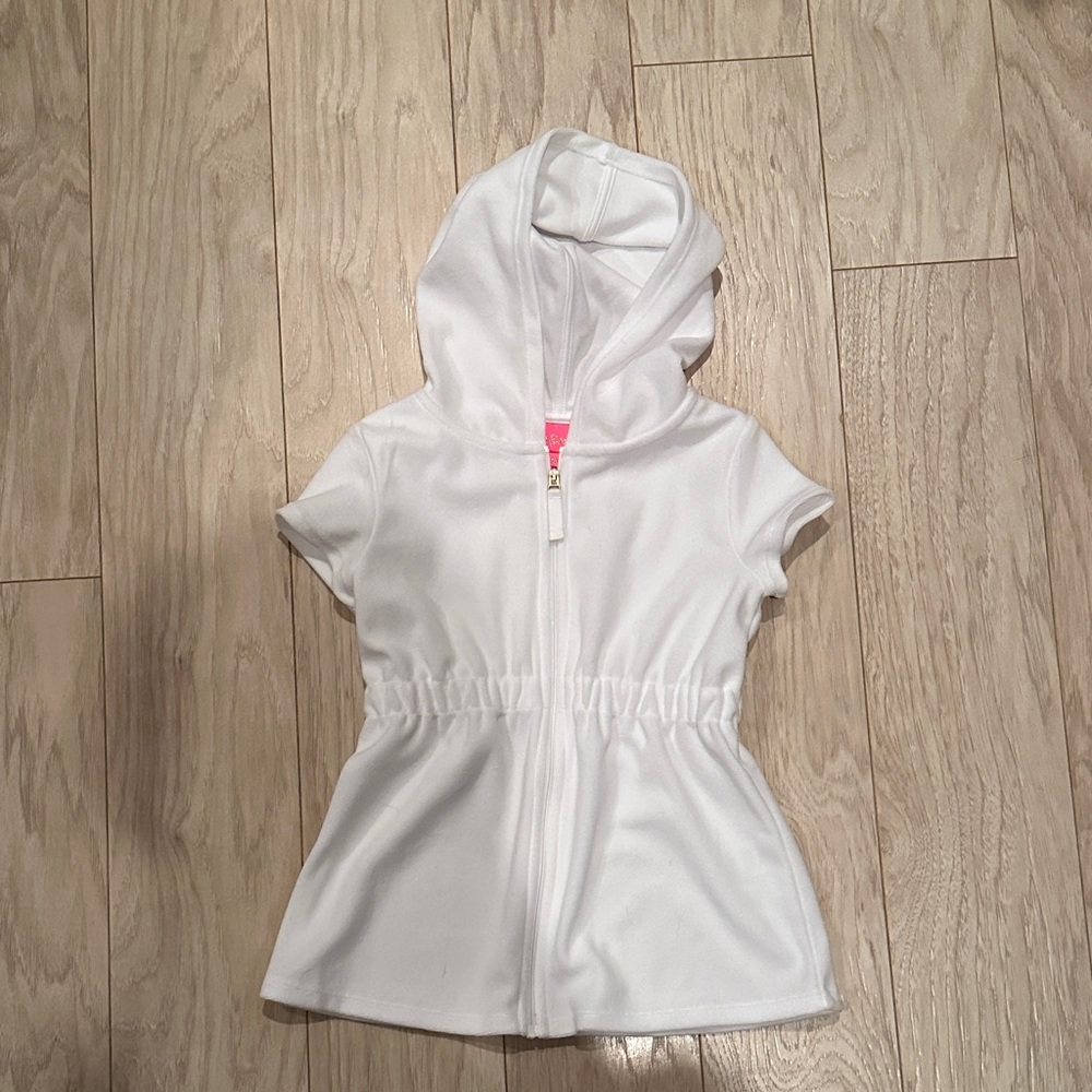 NWOT Lilly Pulitzer Girls Chaplin Coverup in Resort White XS (2T-3T)